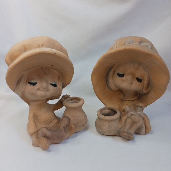 Vintage Unglazed Big Bonnet Poppet Prairie Girl Boy UCTCI Japan
